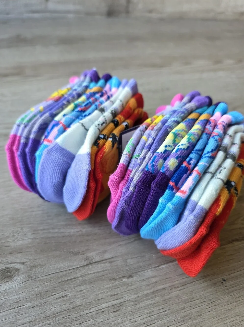 Unicorn Academy Girls Socks 12 Pairs 2 Packs Shoe Size 7-10 NWT Netflix